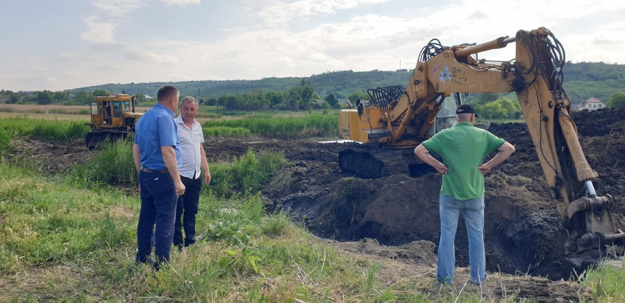 Reabilitarea iazului din Sărata Galbenă