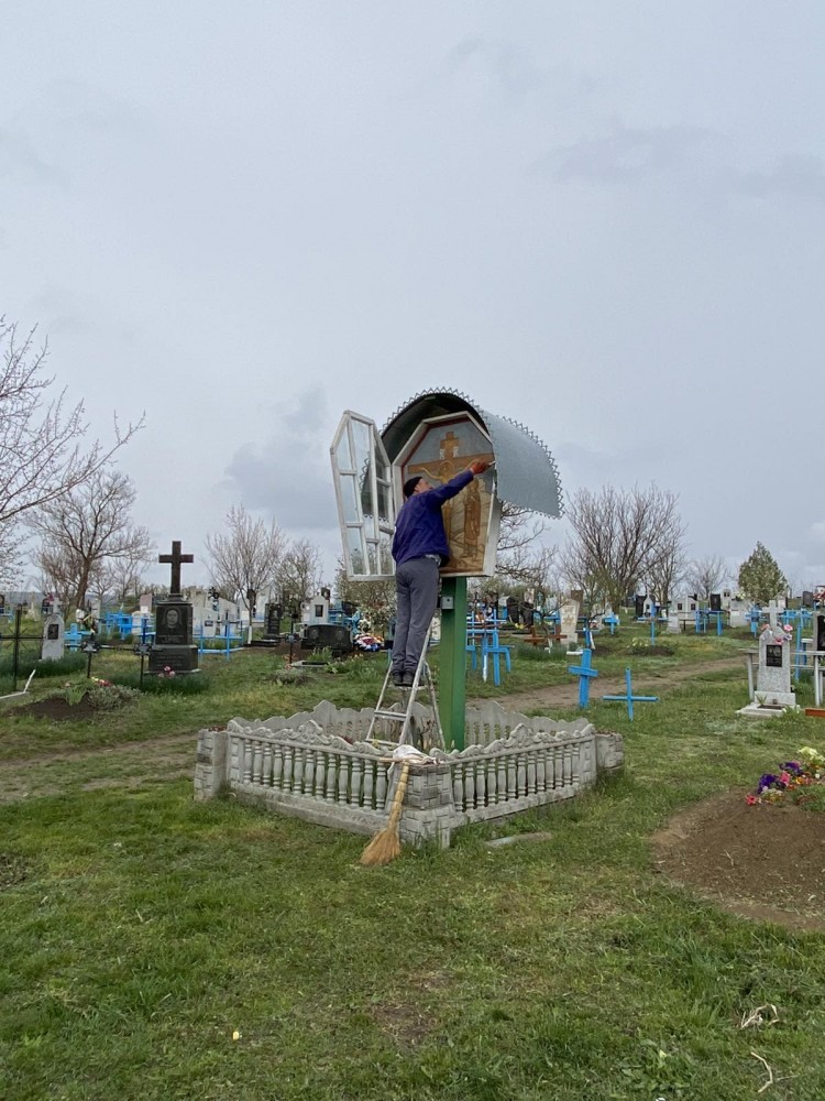 Cimitirul, locul de veci a celor plecați de lângă noi.